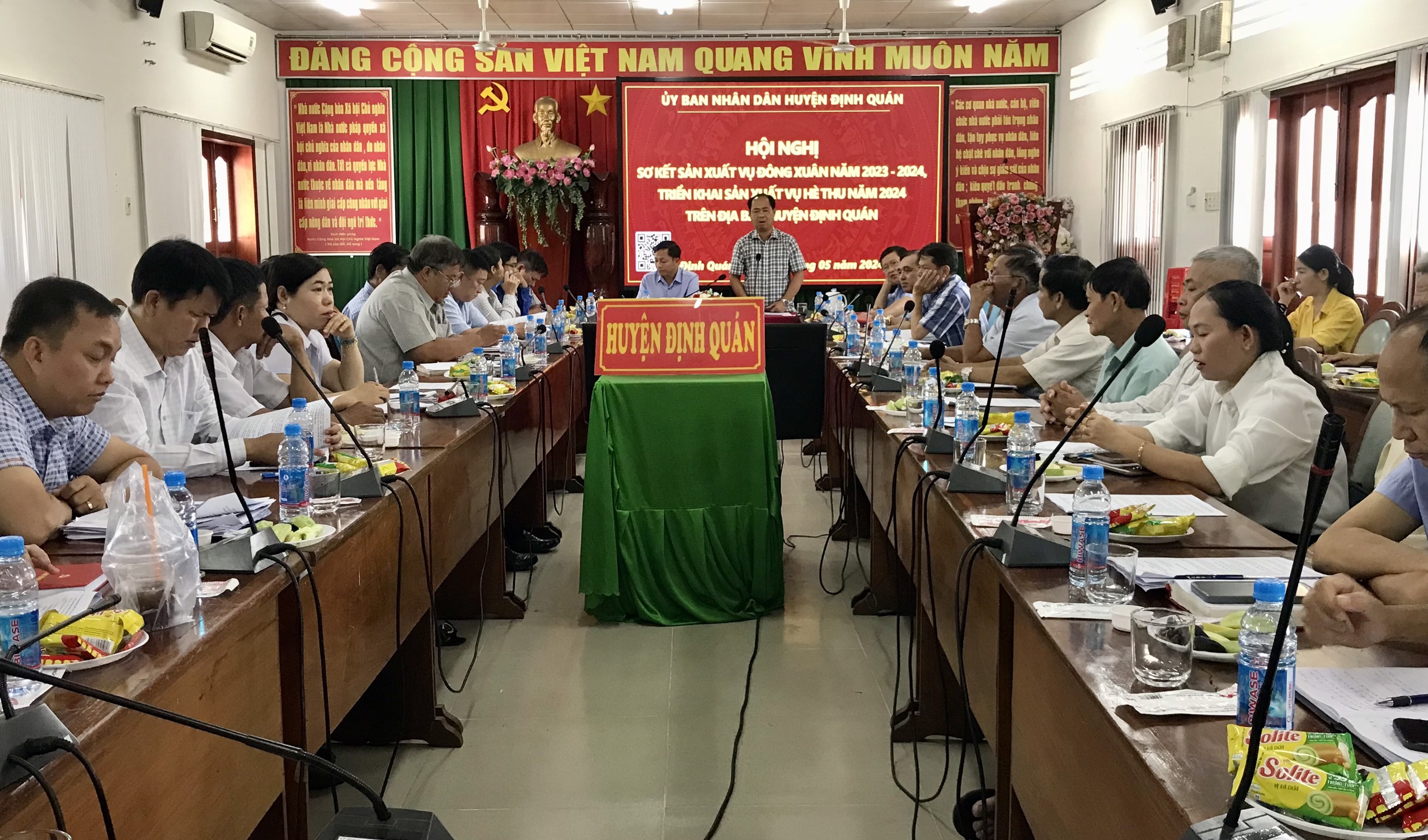 Hình 3 - PCT UBND huyện Ngô Tấn Tài kết luận Hội nghị.jpg