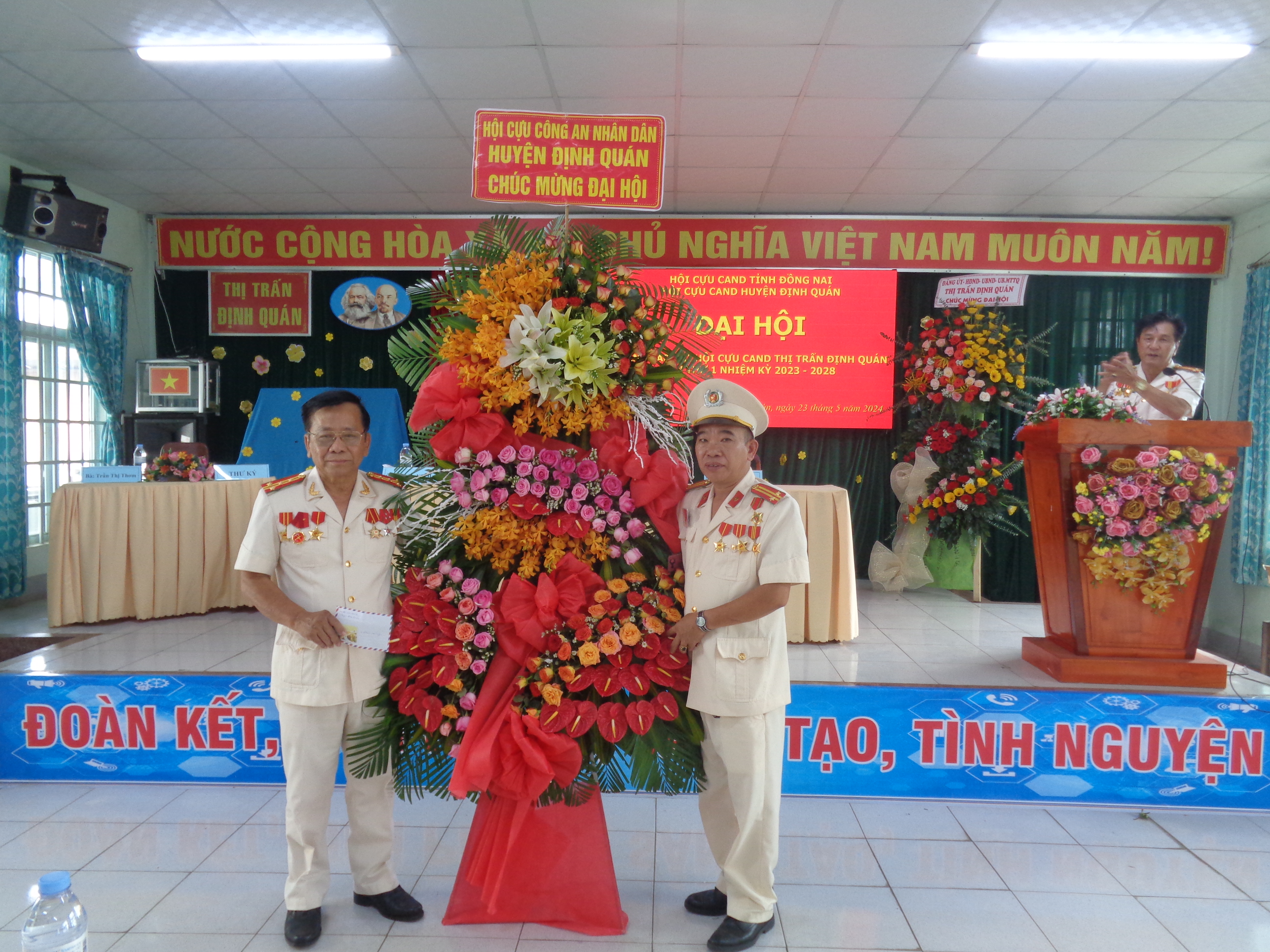 cựu công an  (9).JPG