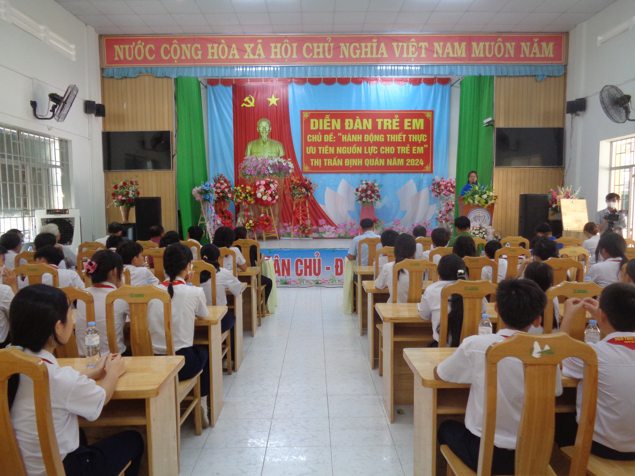 diến đàn TE (2).JPG