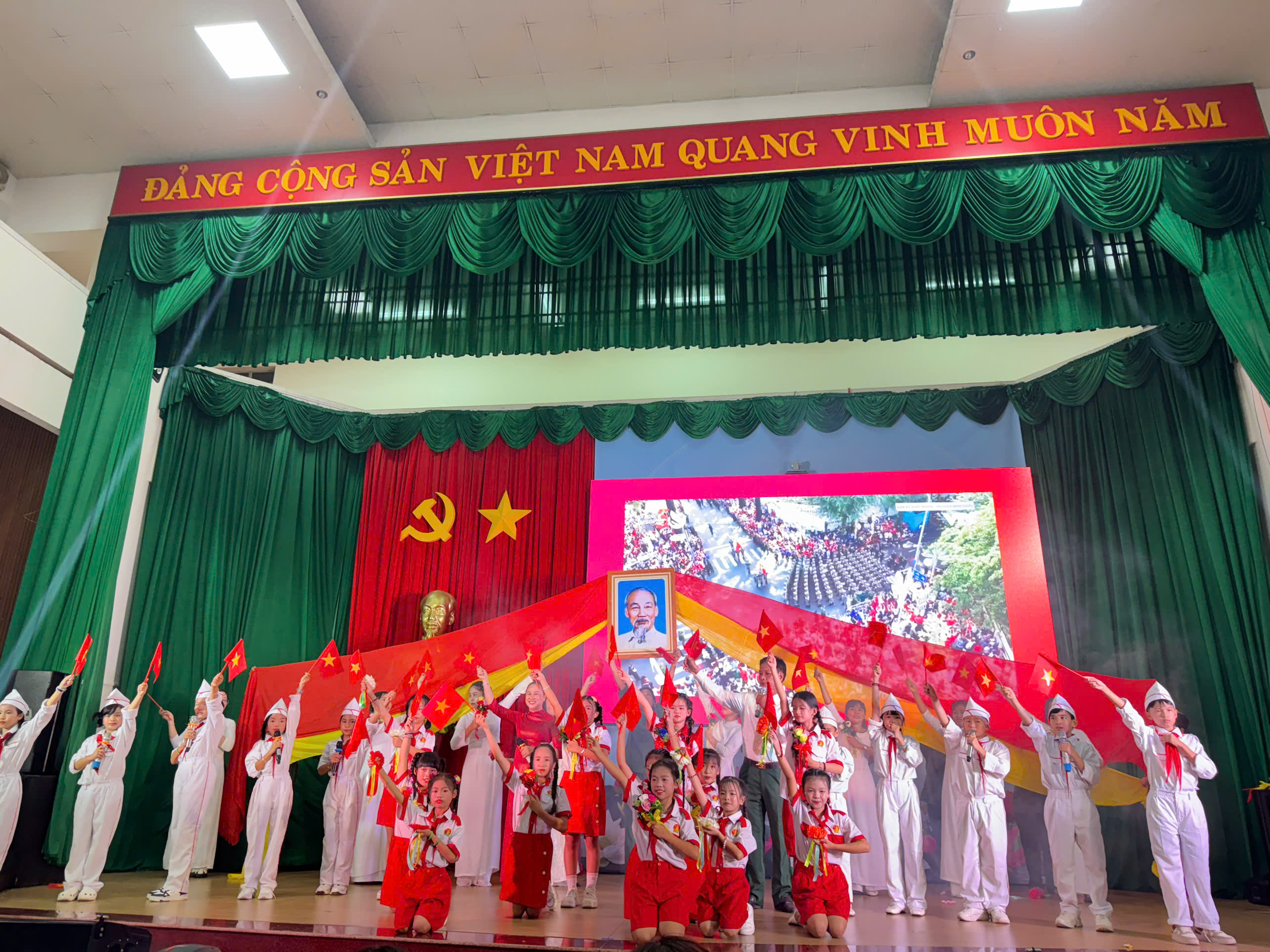 z7236654970738 cbf3bd37c569aaaf994d354d3780679b