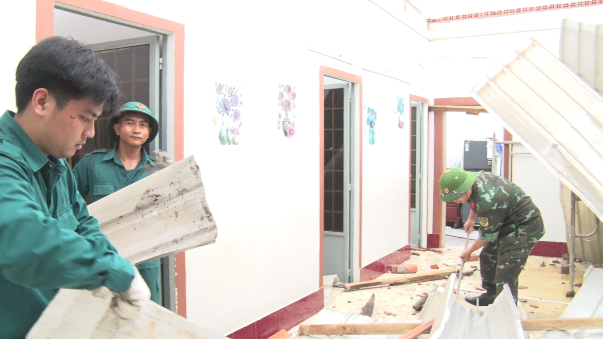 HỖ trợ người dân khắc phục thiệt hai